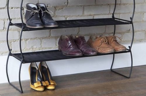 Как выбрать практичную полку для обуви?